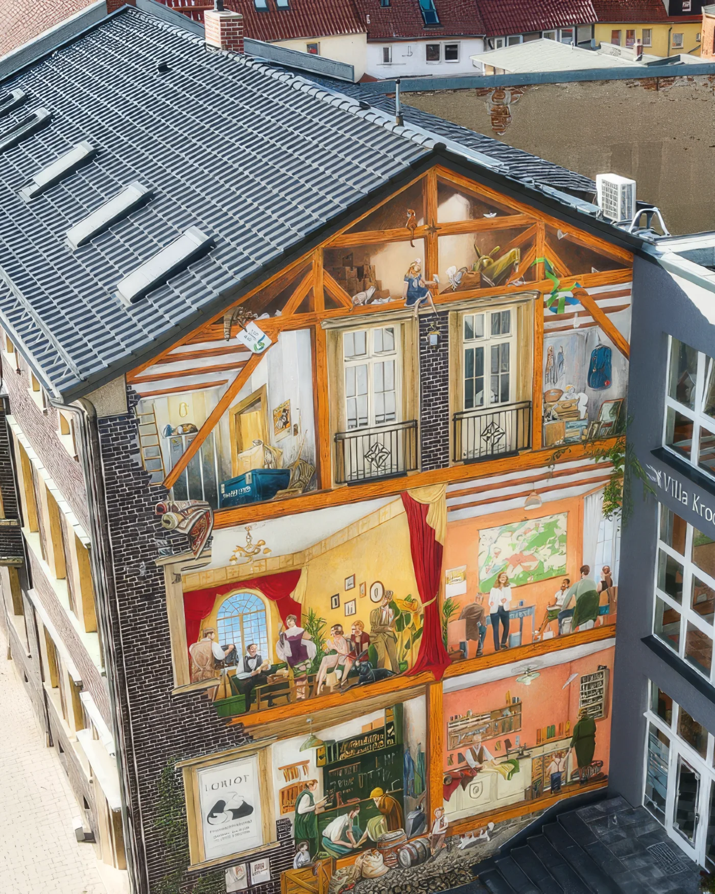 Die Villa Krocker von oben mit ihrer bemalten Fassade